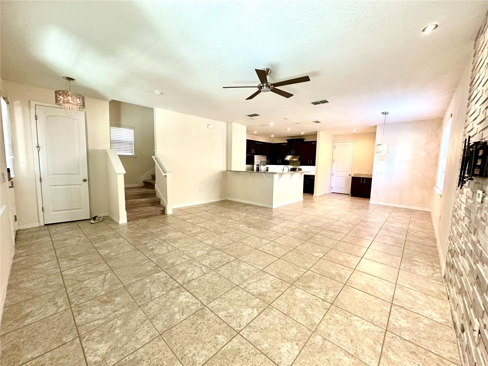 SUMMERPORT TRAIL PH 2 - Residential Lease