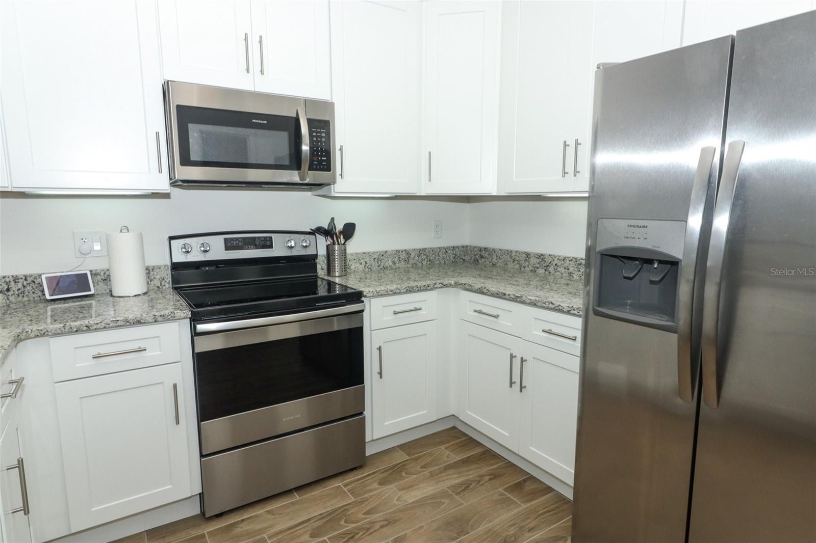 LONE PINES - Residential