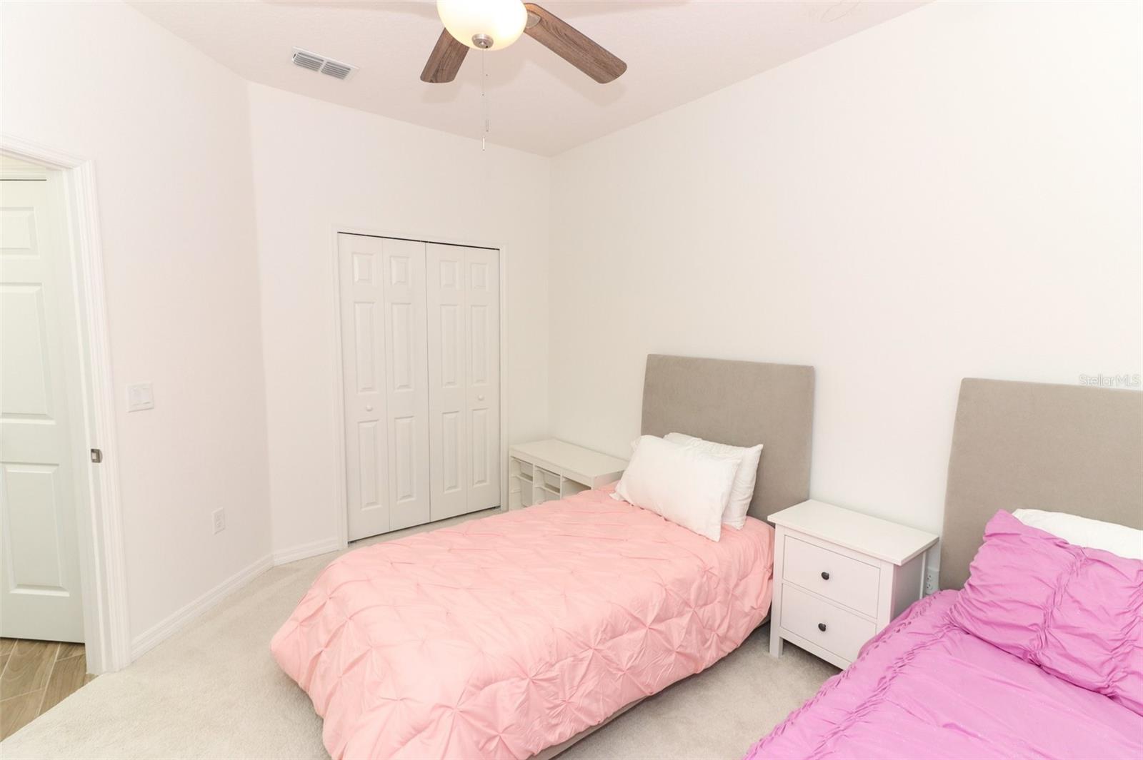 LONE PINES - Residential