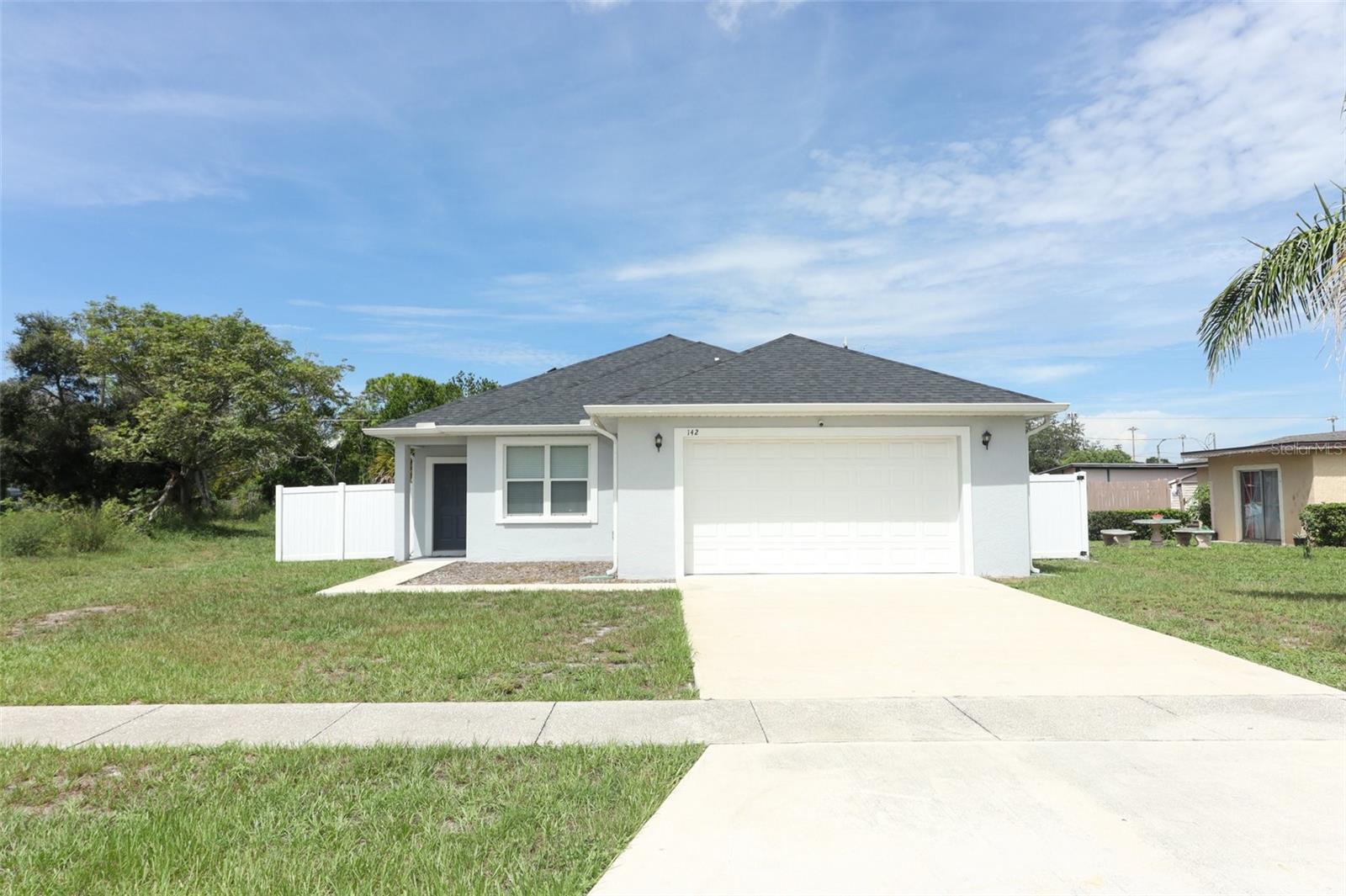 LONE PINES - Residential