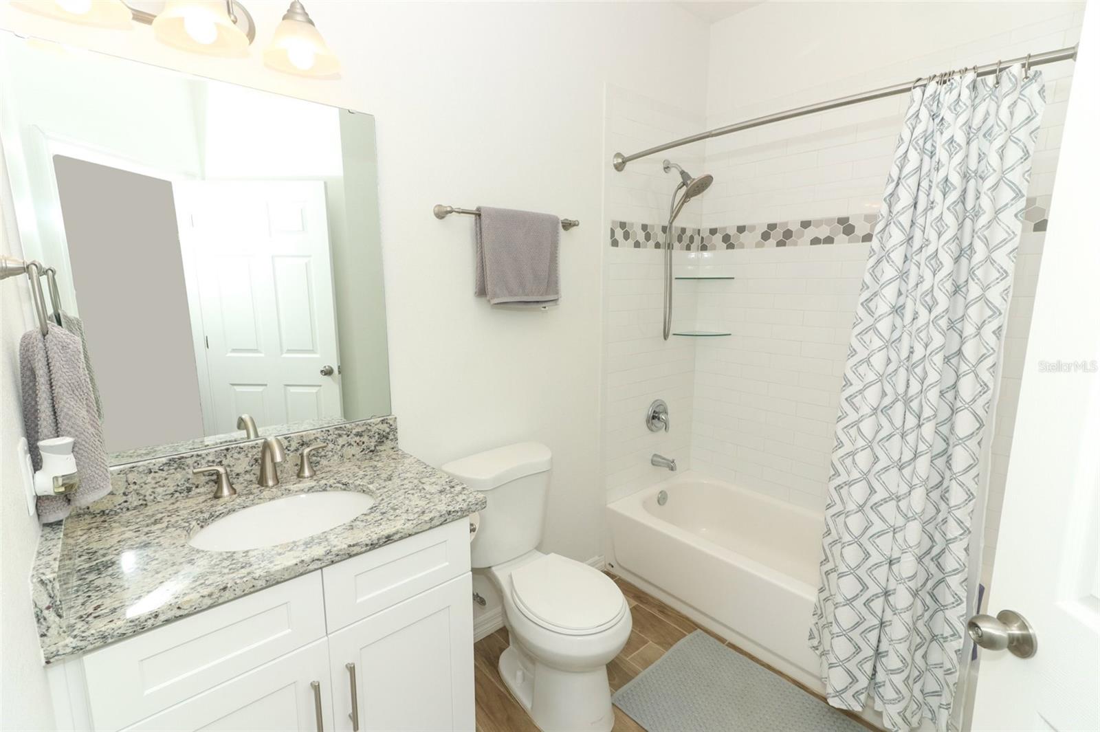 LONE PINES - Residential