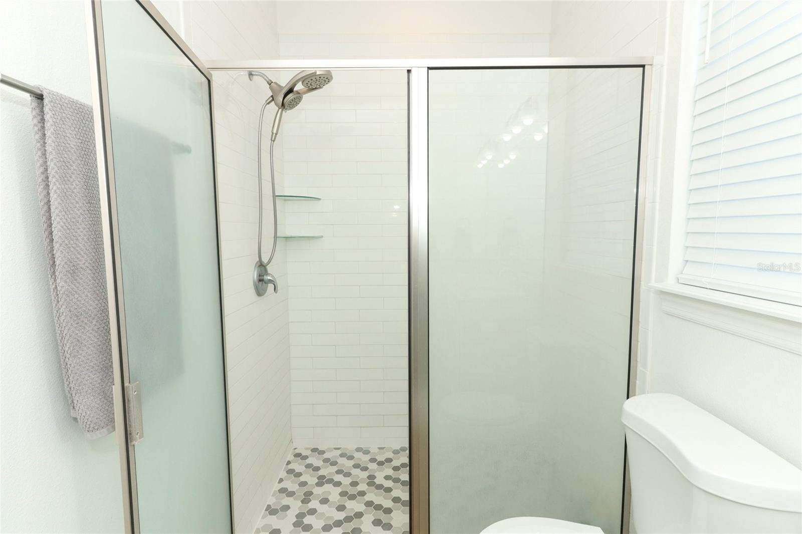 LONE PINES - Residential