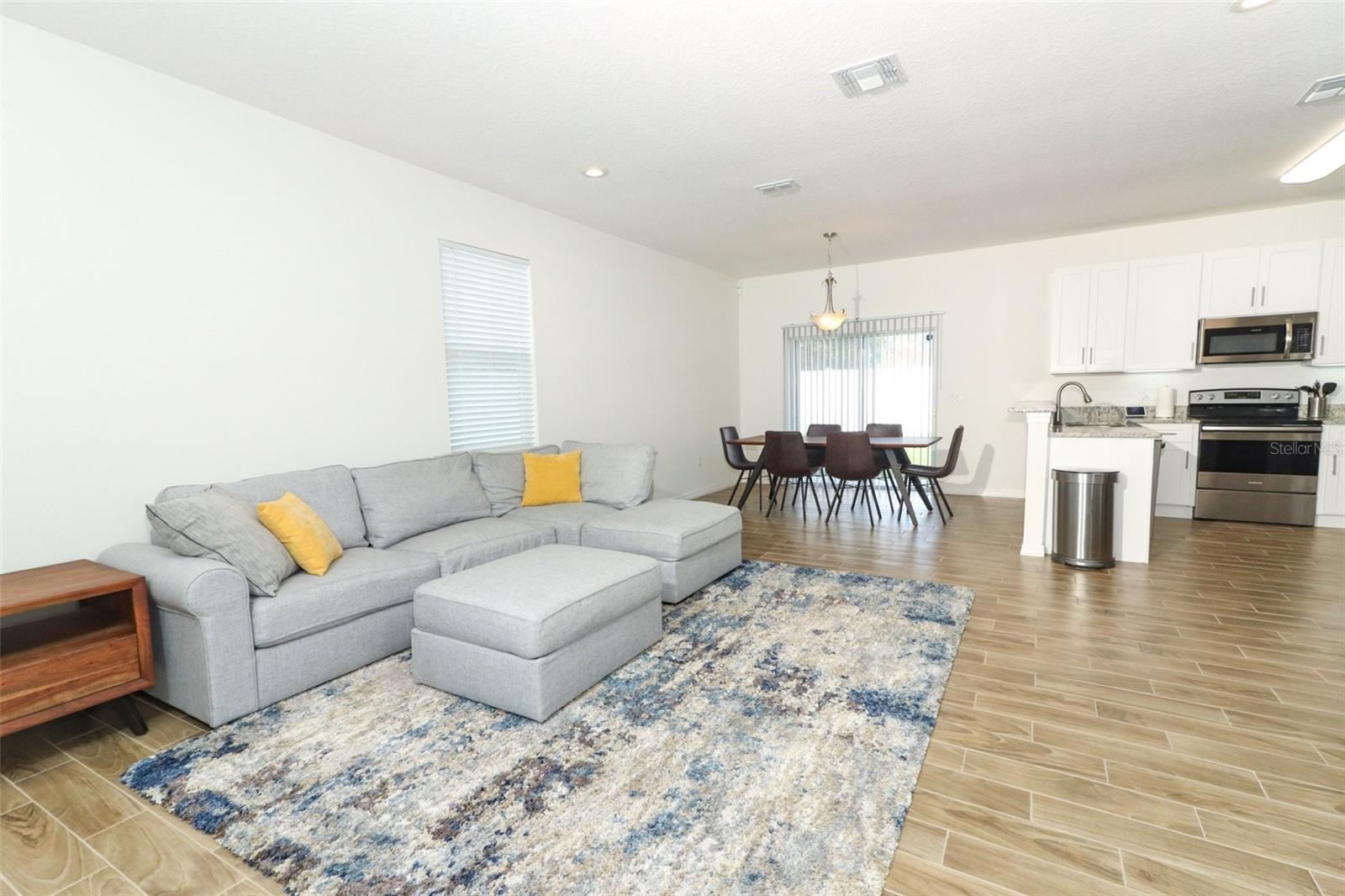 LONE PINES - Residential