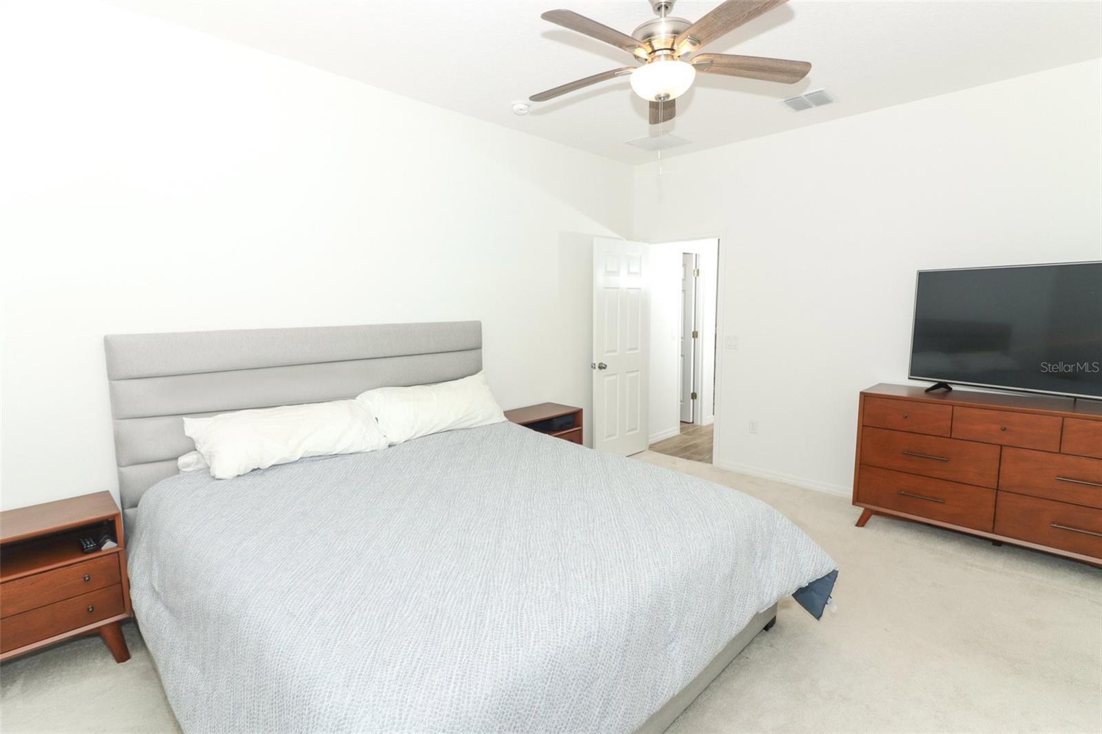 LONE PINES - Residential