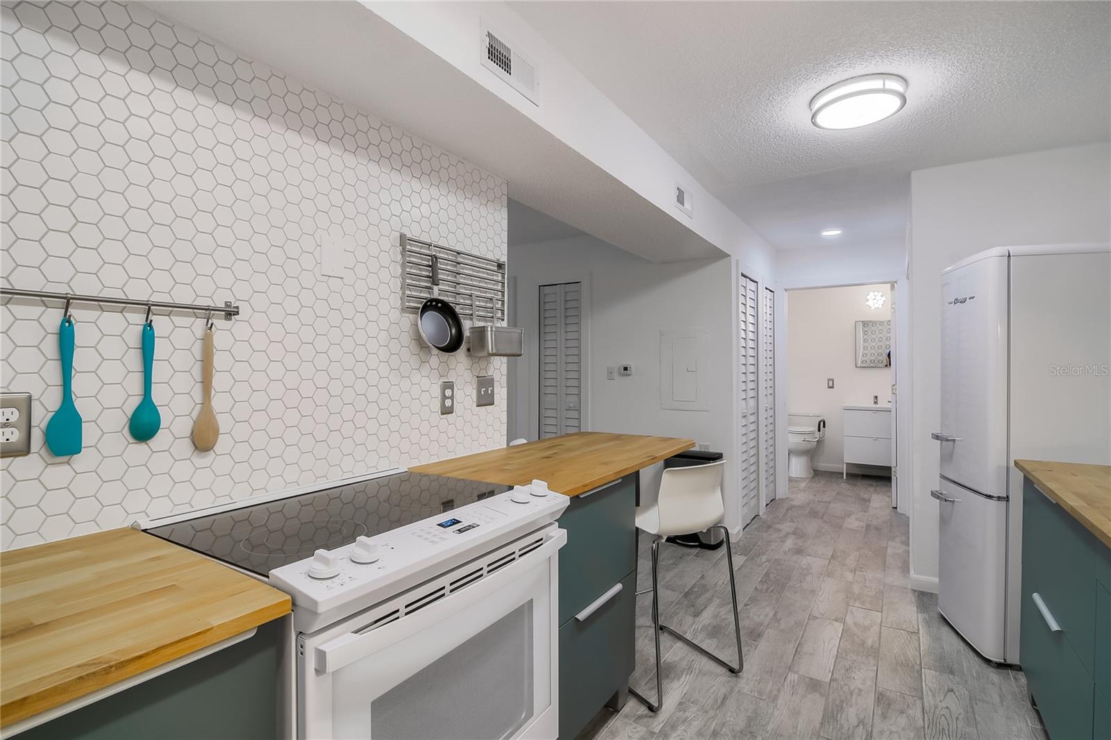 CONDO AT GEORGETOWN - Residential