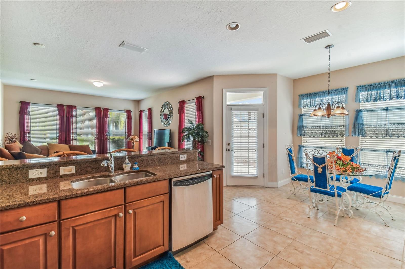 320 IBISVIEW LANE 33572