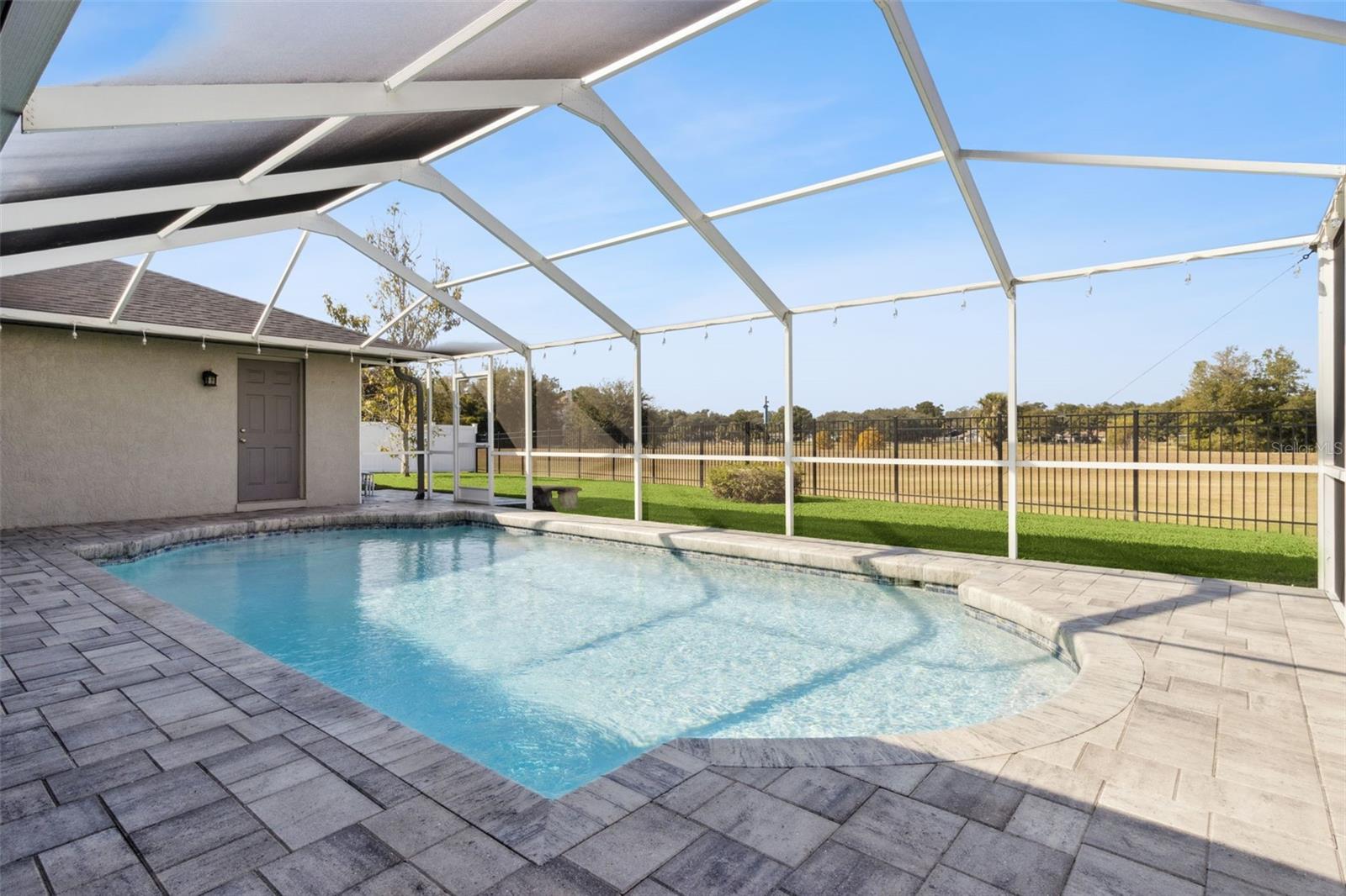 HAMPTON CHASE - Residential