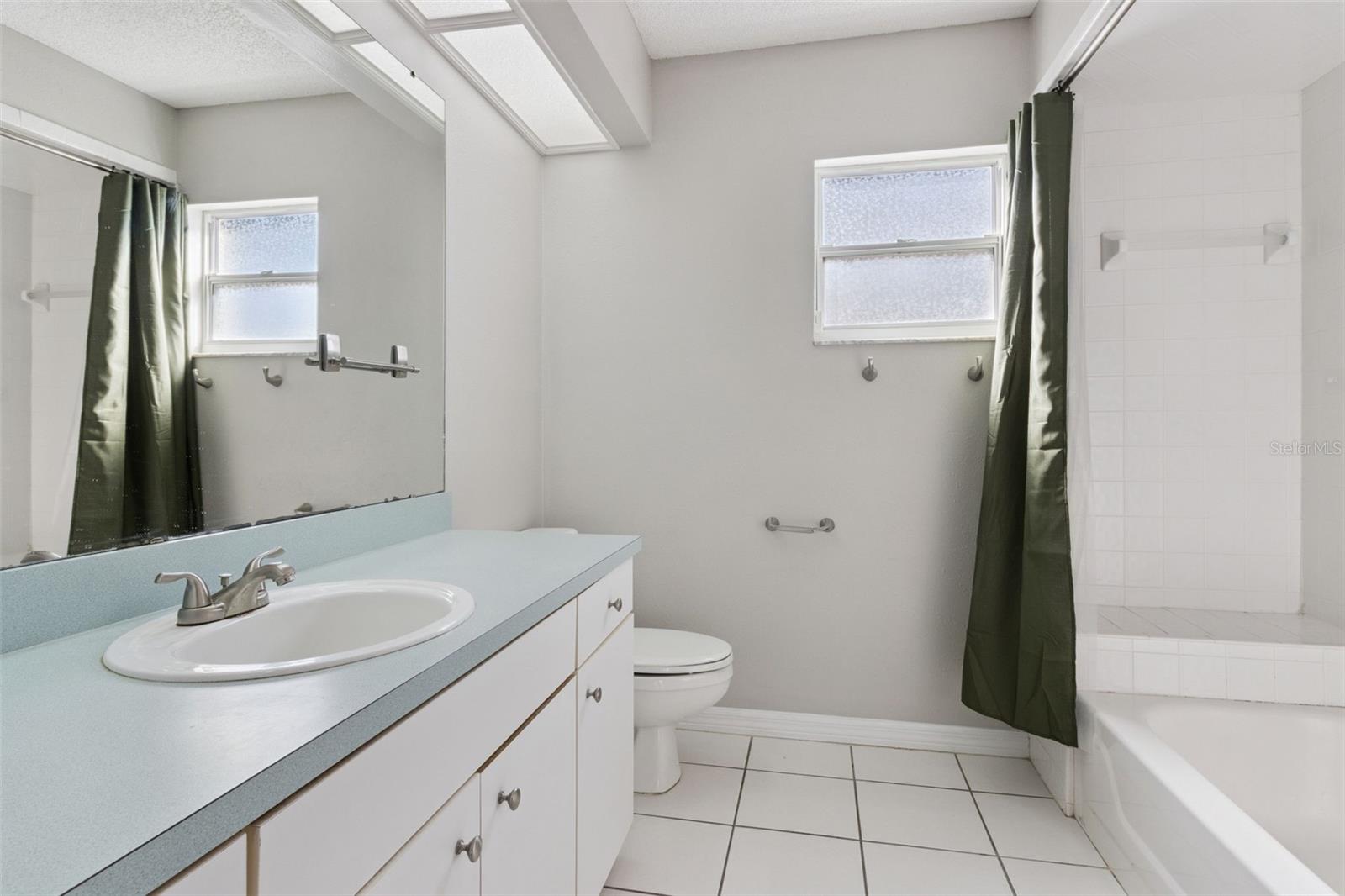 HAMPTON CHASE - Residential