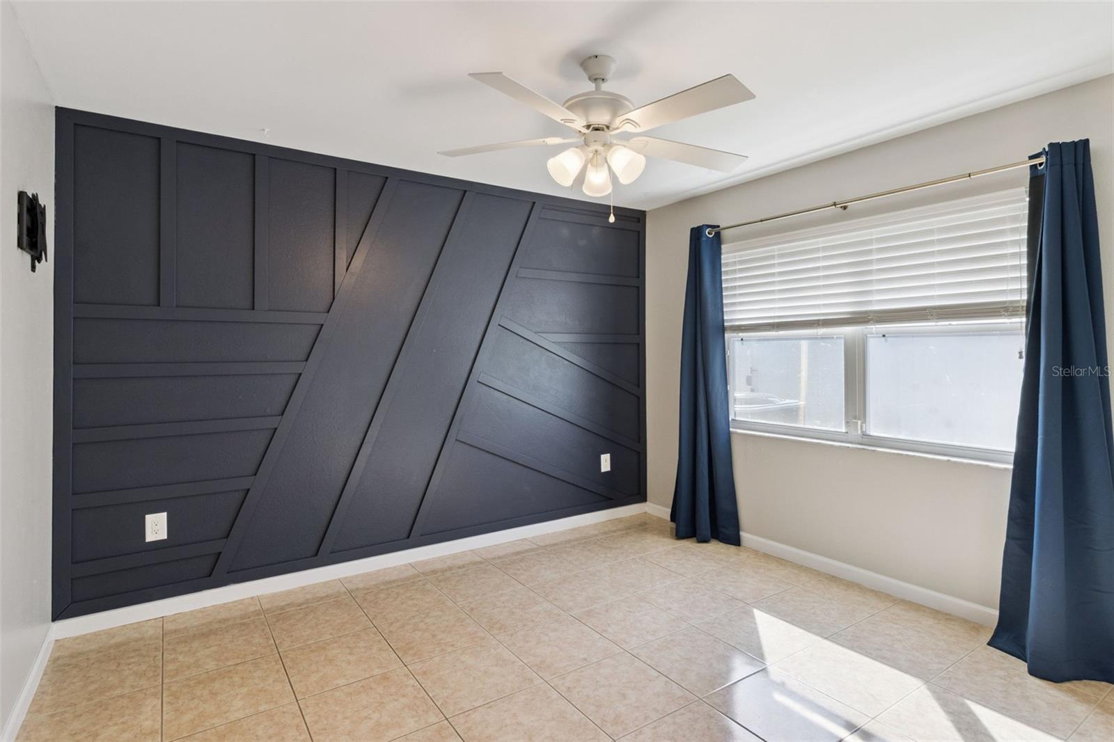 HAMPTON CHASE - Residential