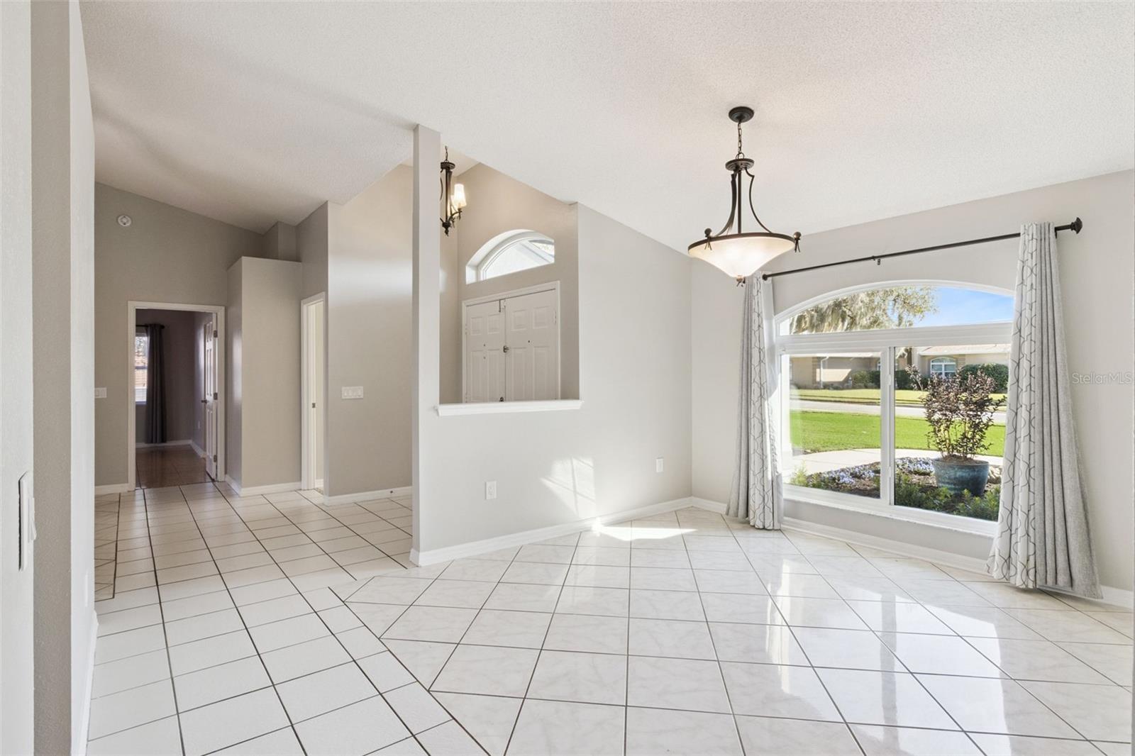 HAMPTON CHASE - Residential