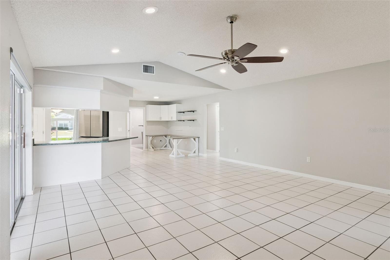 HAMPTON CHASE - Residential