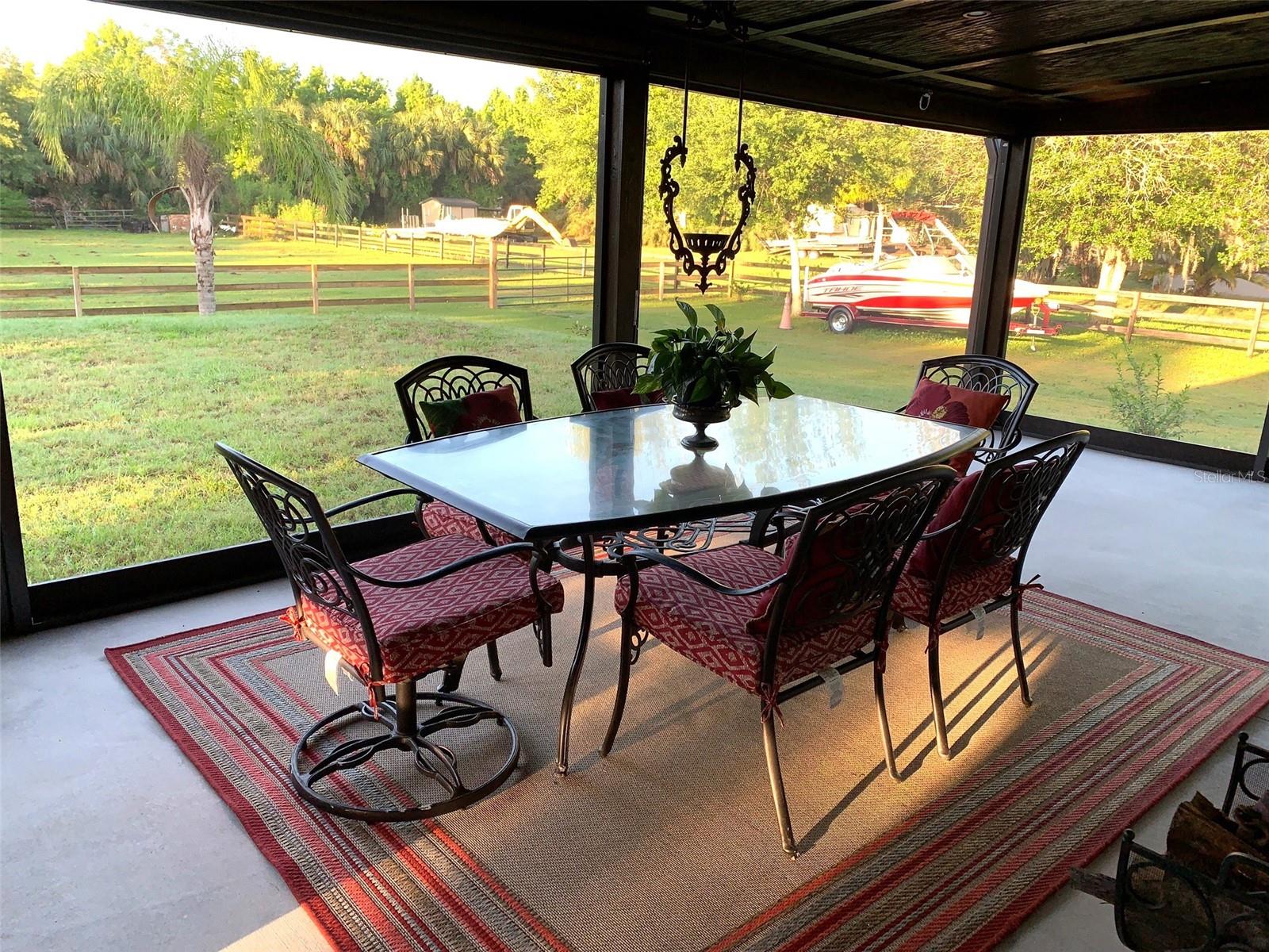 PALM HAMMOCK - Residential