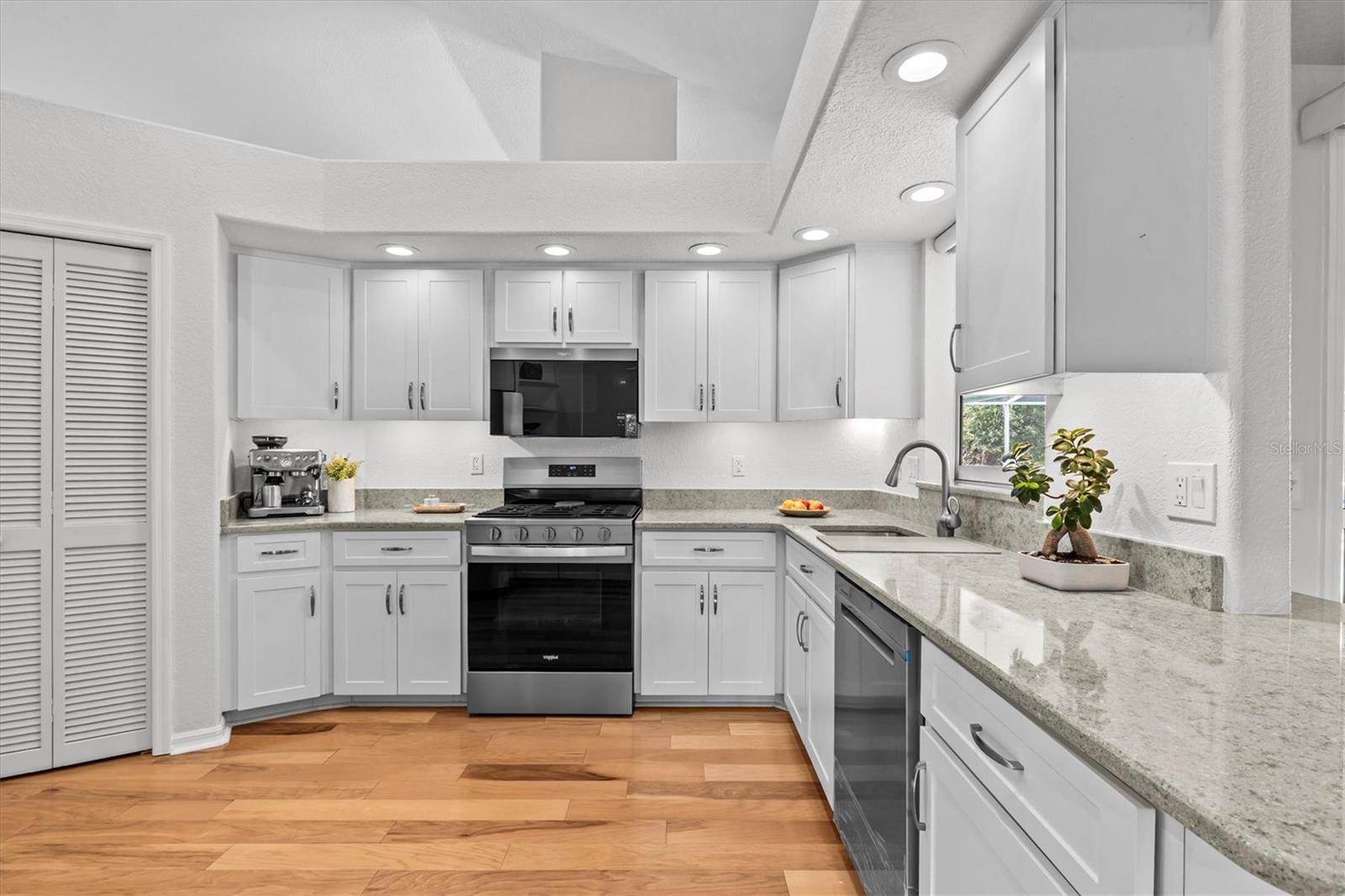 WHITCOMB PLACE - Residential