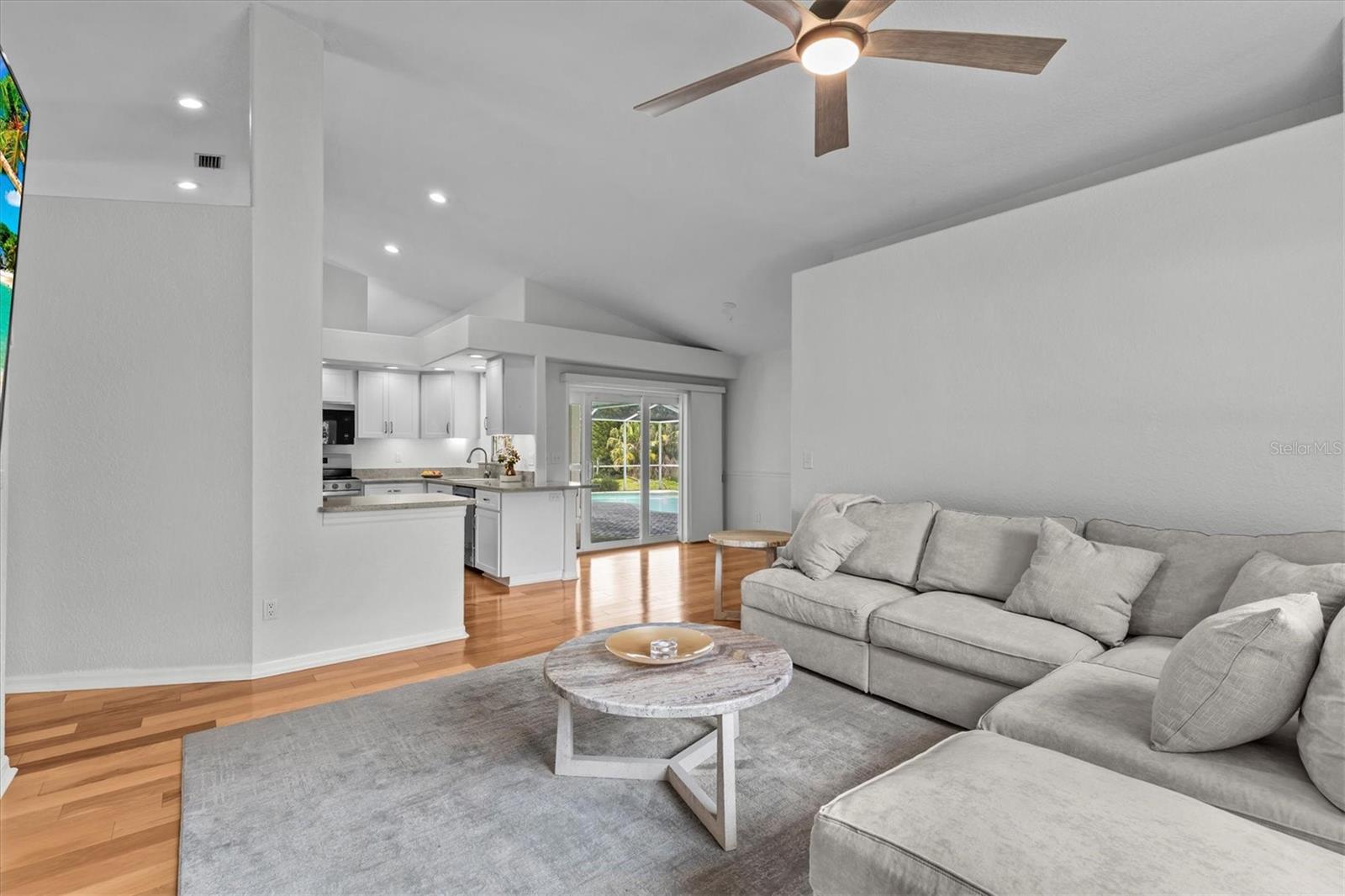 WHITCOMB PLACE - Residential