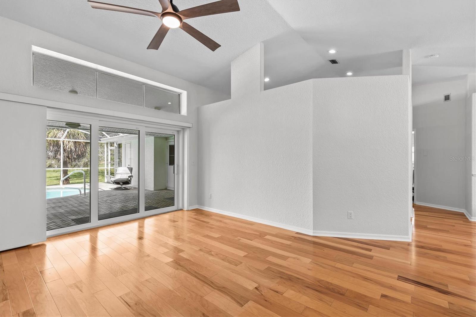 WHITCOMB PLACE - Residential