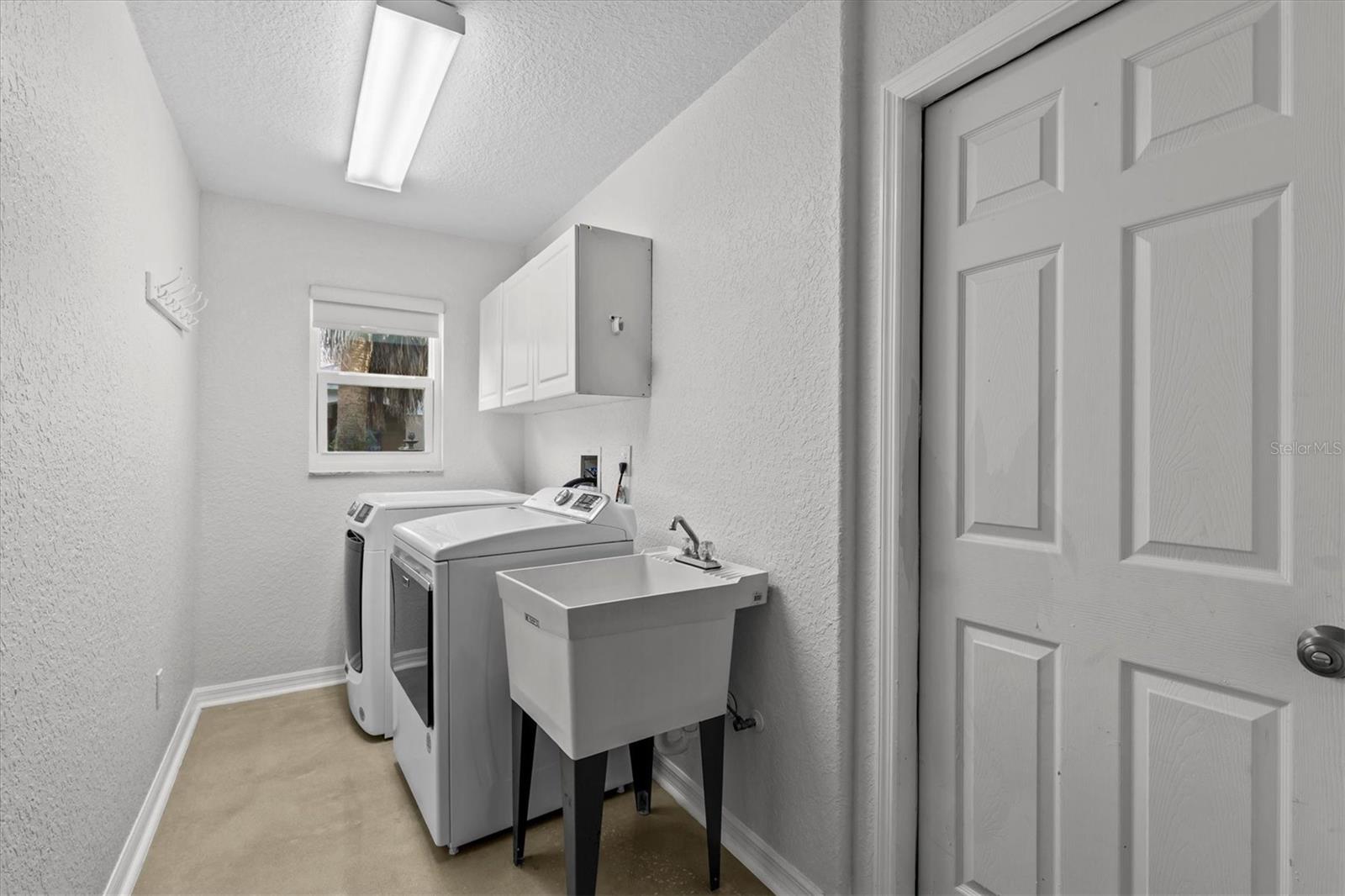 WHITCOMB PLACE - Residential