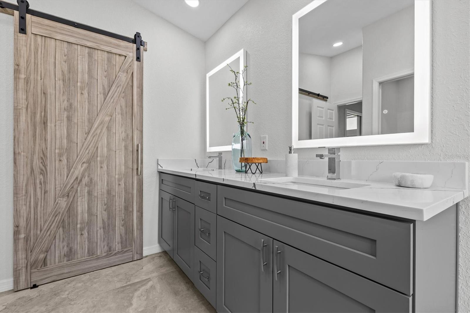 WHITCOMB PLACE - Residential