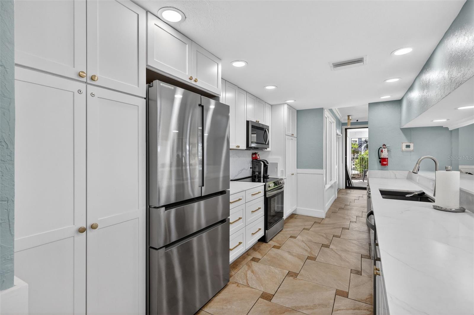 PEPPERTREE BAY IV - Residential