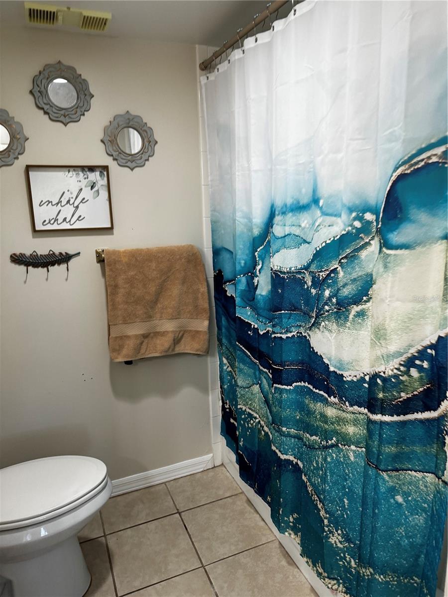 THE TERRA CEIA CLUB - Residential Lease