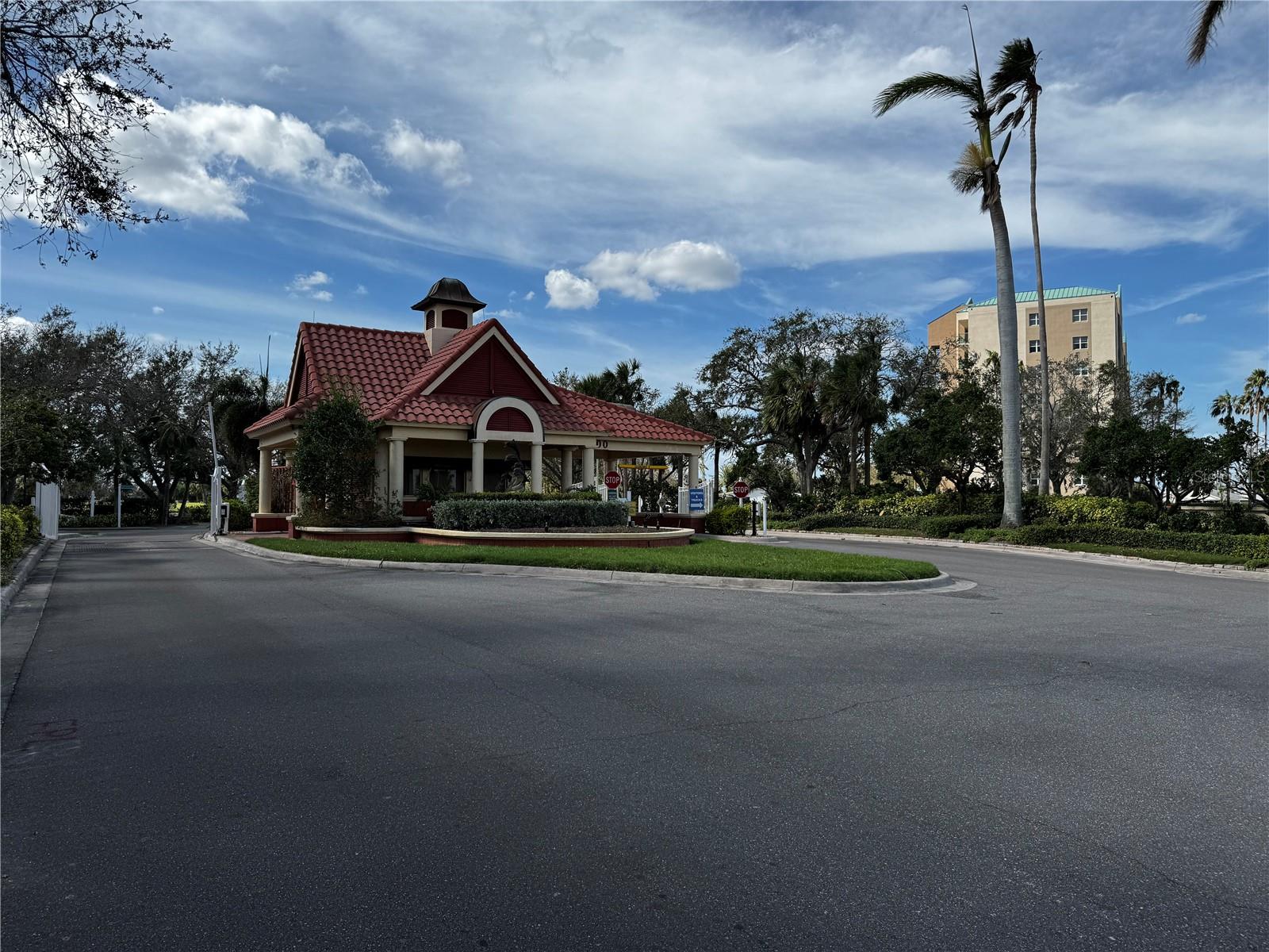 THE TERRA CEIA CLUB - Residential Lease