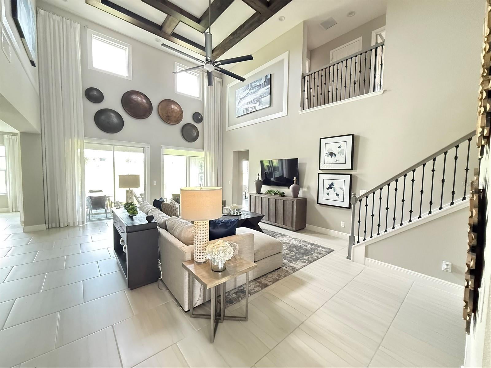 7504 CATANIA LOOP