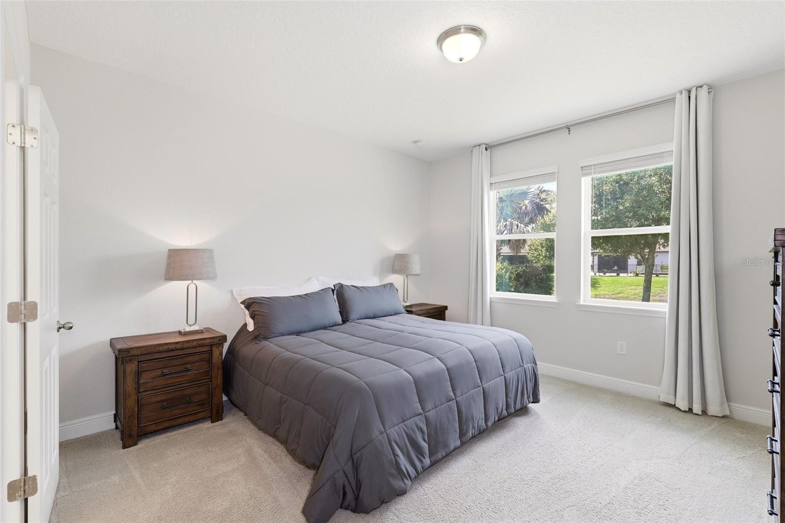 2087 LAURELWOOD WAY