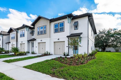 A home in DAVENPORT