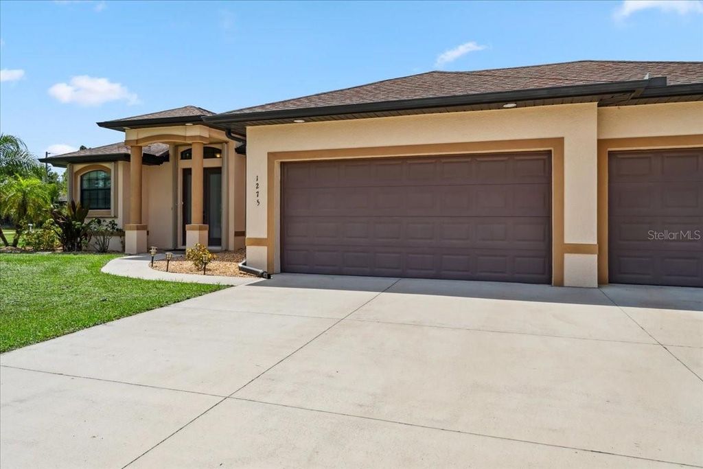 Photo of 1275 Blue Lake Circle, Punta Gorda, FL 33983 (MLS # C7511151)