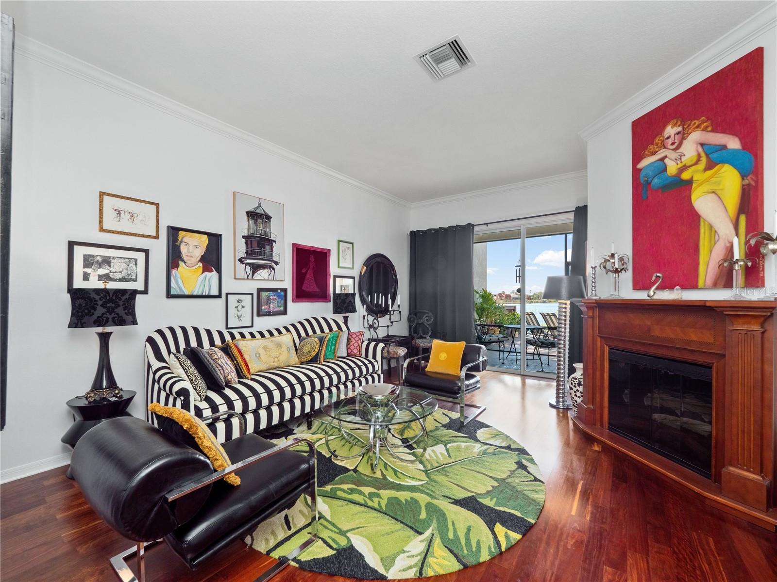 VIZCAYA TWNHMS 46/140 - Residential