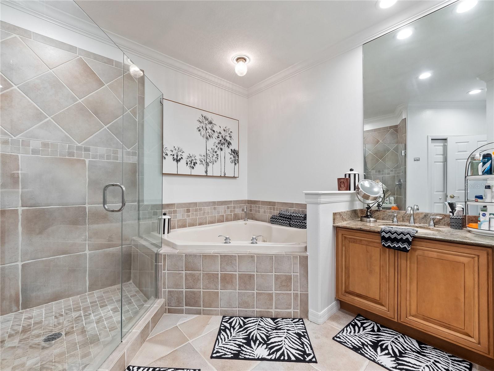 VIZCAYA TWNHMS 46/140 - Residential