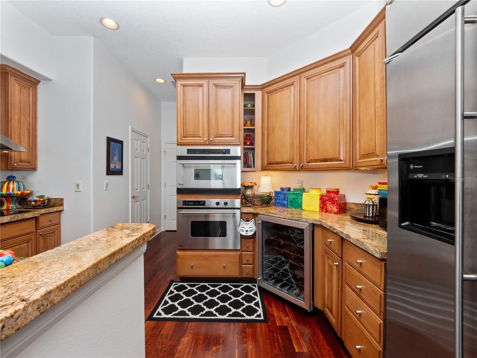 VIZCAYA TWNHMS 46/140 - Residential