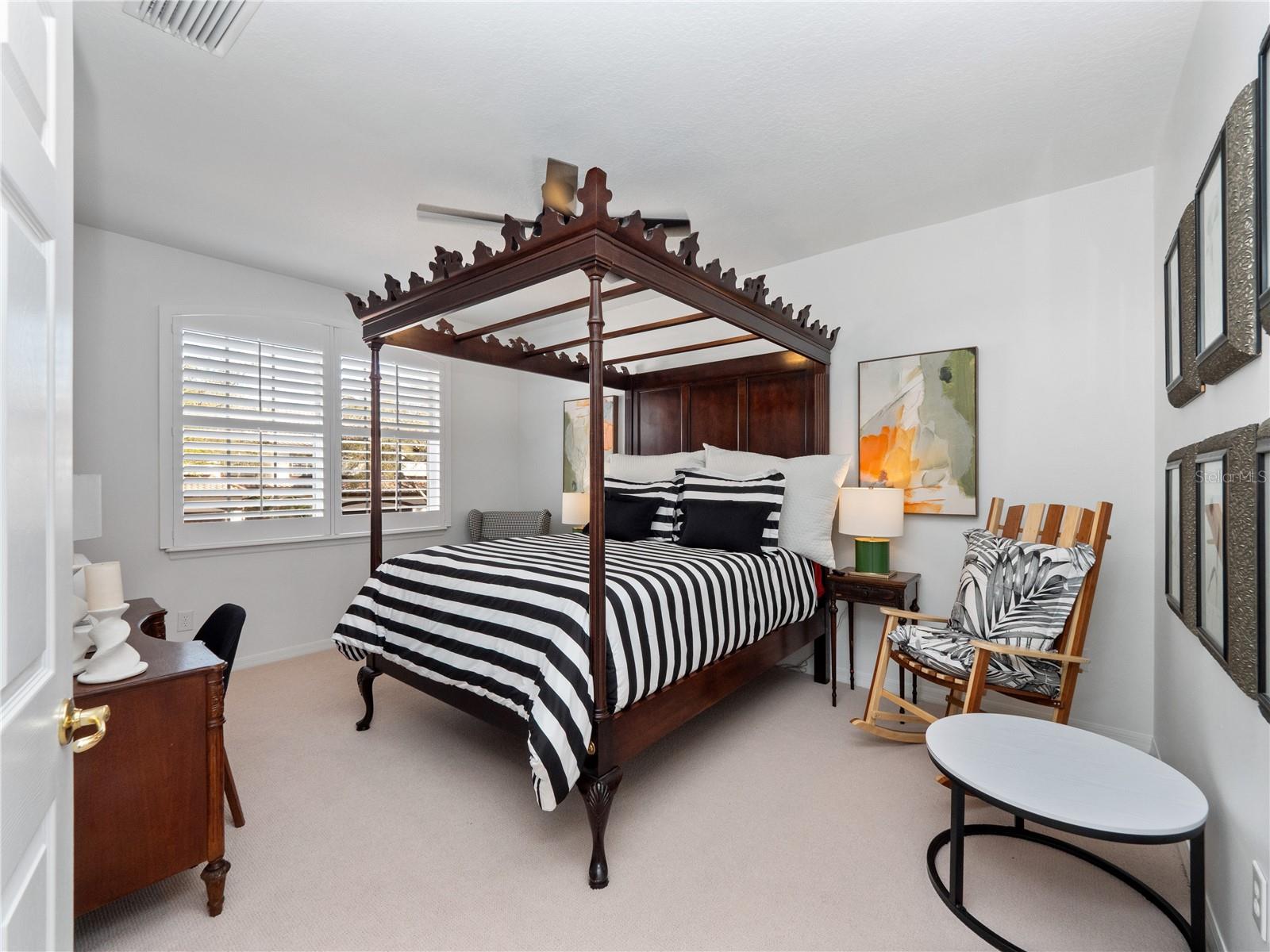 VIZCAYA TWNHMS 46/140 - Residential