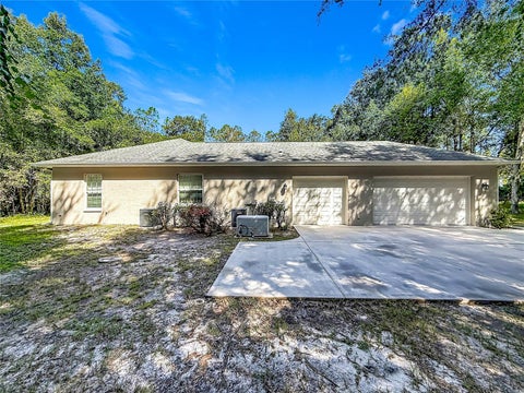 Tiny photo for 10620 NE 104th Circle, Oxford, FL 34484 (MLS # G5117080)