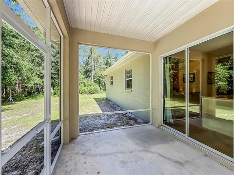 Tiny photo for 10620 NE 104th Circle, Oxford, FL 34484 (MLS # G5117080)