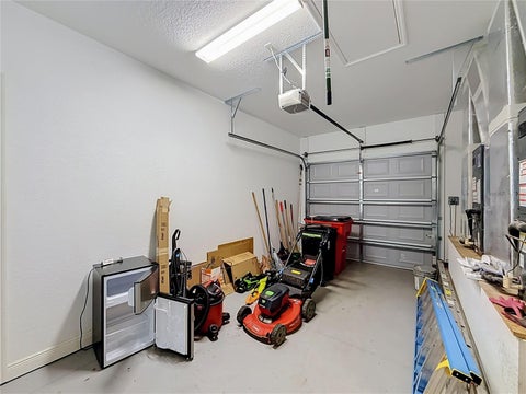 Tiny photo for 10620 NE 104th Circle, Oxford, FL 34484 (MLS # G5117080)