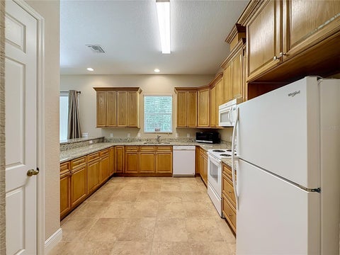Tiny photo for 10620 NE 104th Circle, Oxford, FL 34484 (MLS # G5117080)