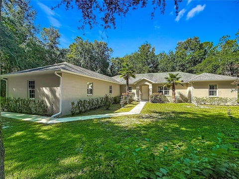 Tiny photo for 10620 NE 104th Circle, Oxford, FL 34484 (MLS # G5117080)