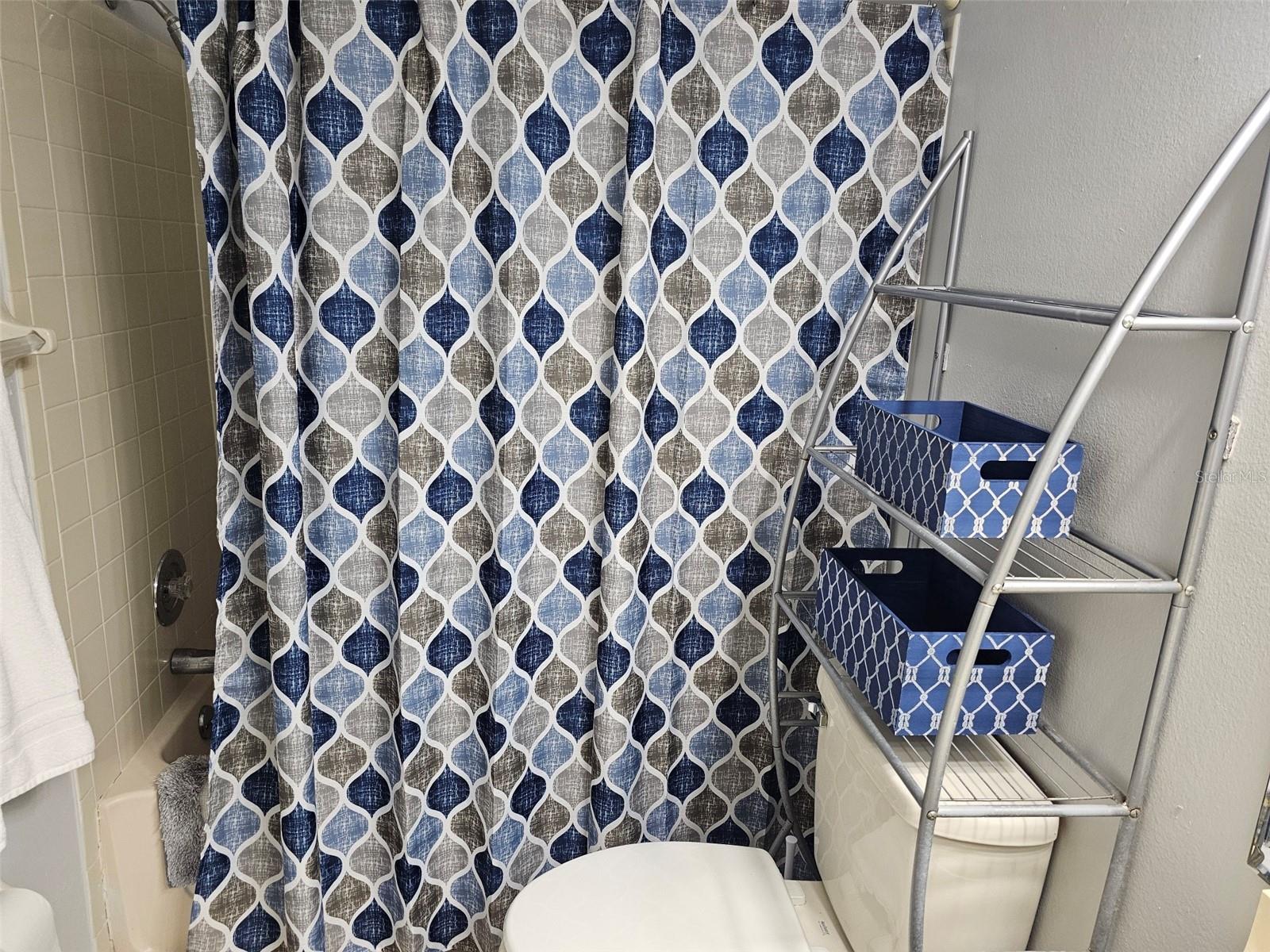 MIRROR LAKE SEC 2 - Residential Lease