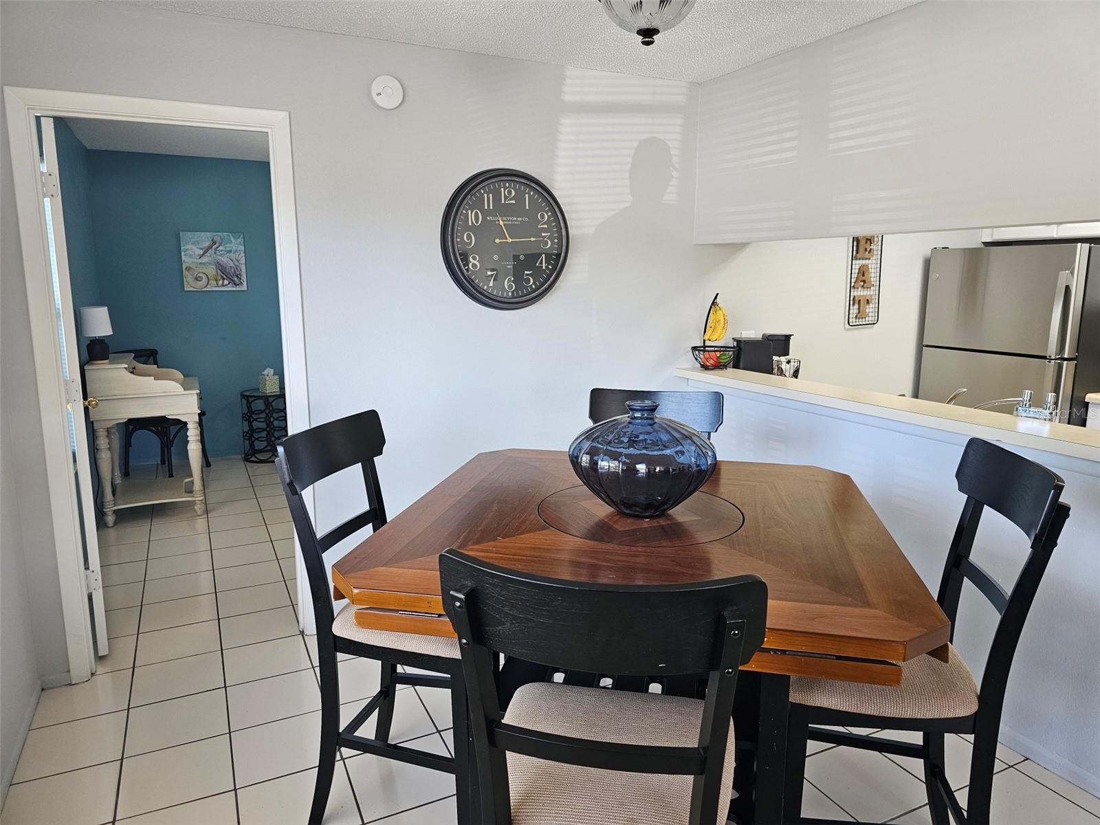 MIRROR LAKE SEC 2 - Residential Lease