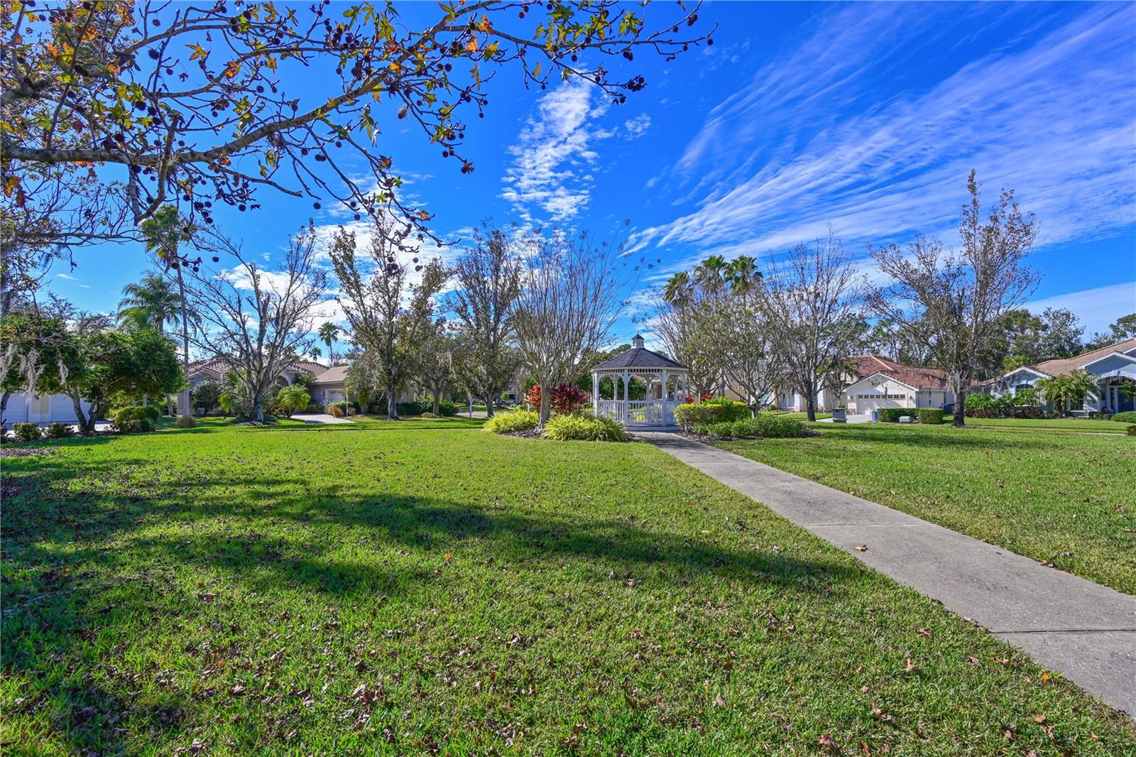 EDGEWATER VILLAGE SUBPHASE B - Residential