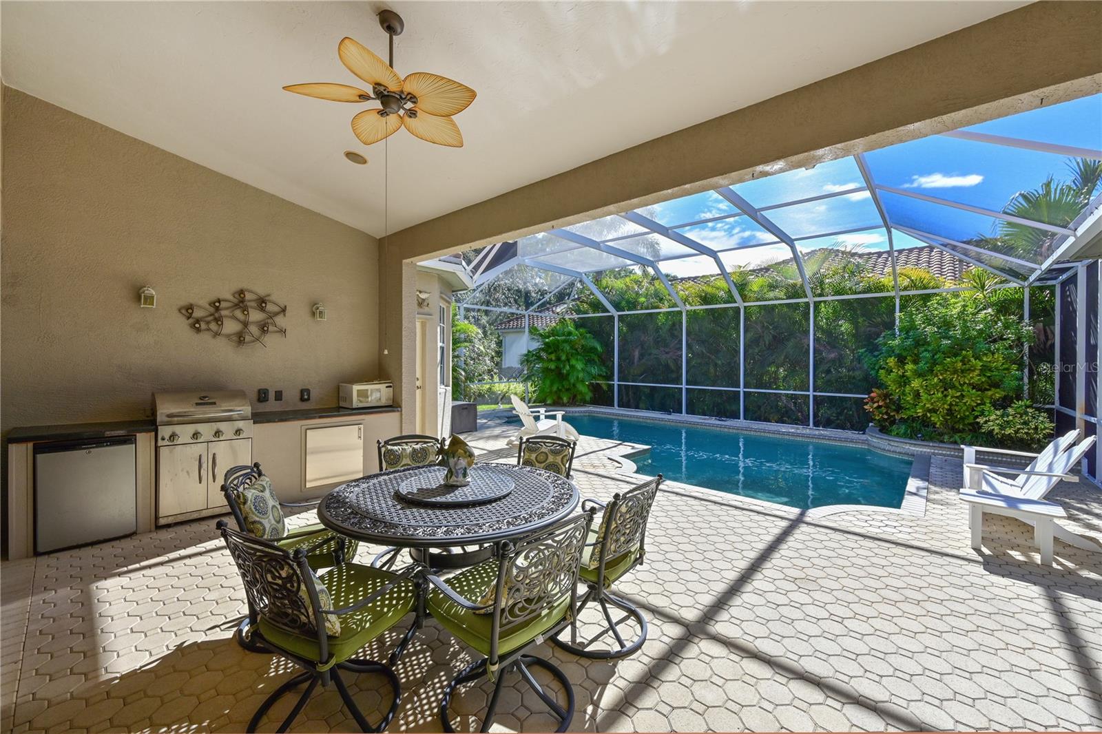 EDGEWATER VILLAGE SUBPHASE B - Residential