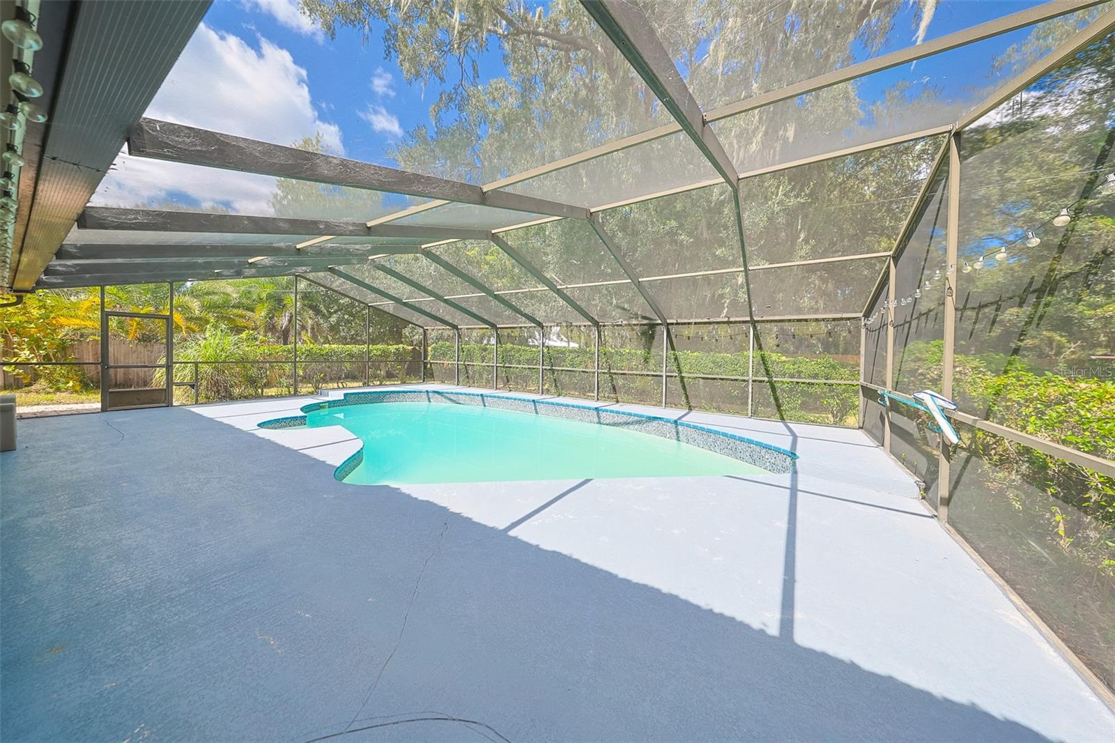 FOUR WINDS ESTATES - Residential