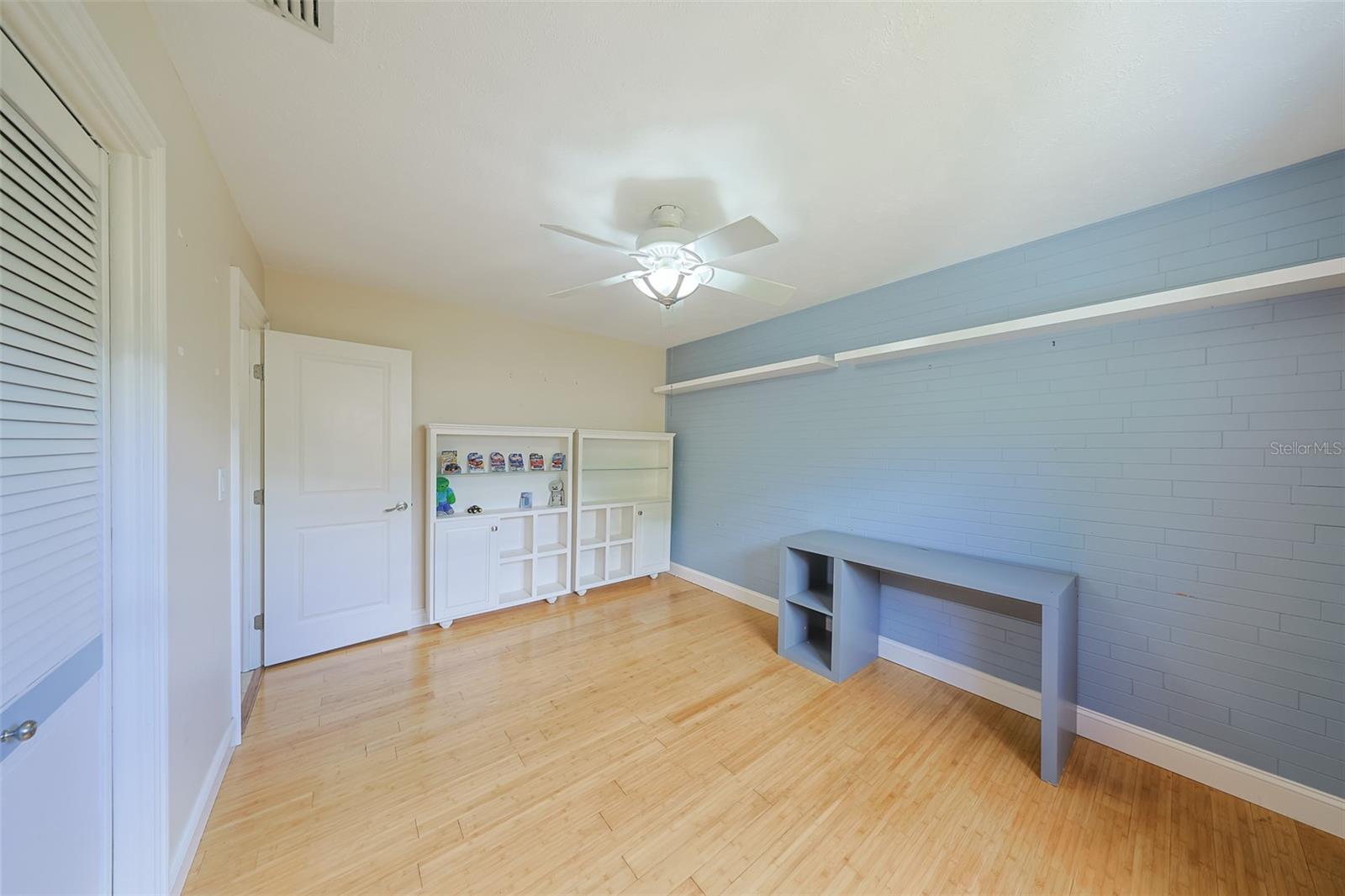 FOUR WINDS ESTATES - Residential