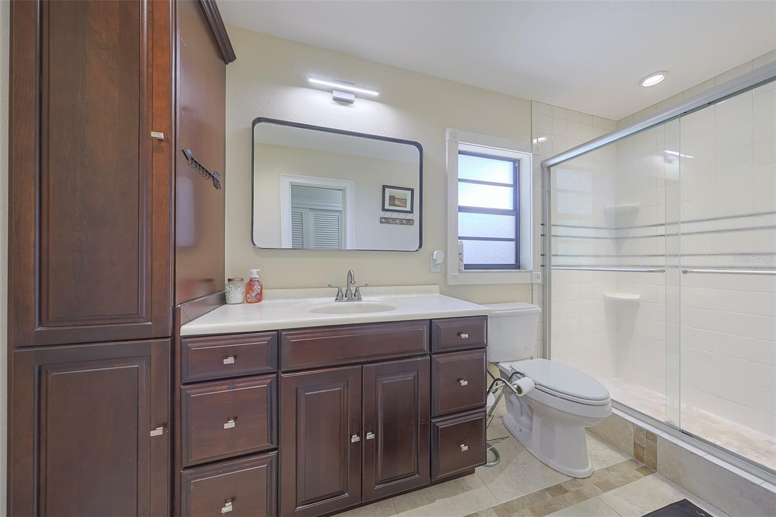 FOUR WINDS ESTATES - Residential