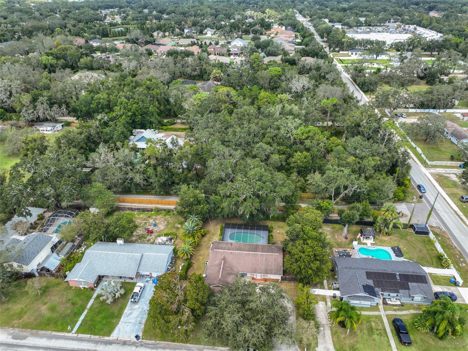 FOUR WINDS ESTATES - Residential