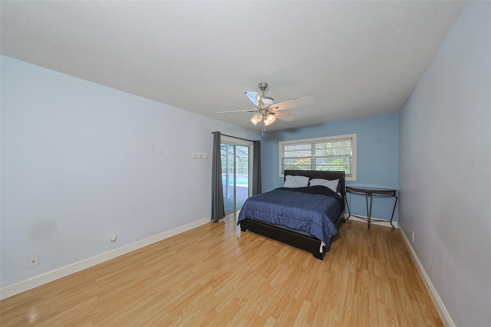 FOUR WINDS ESTATES - Residential