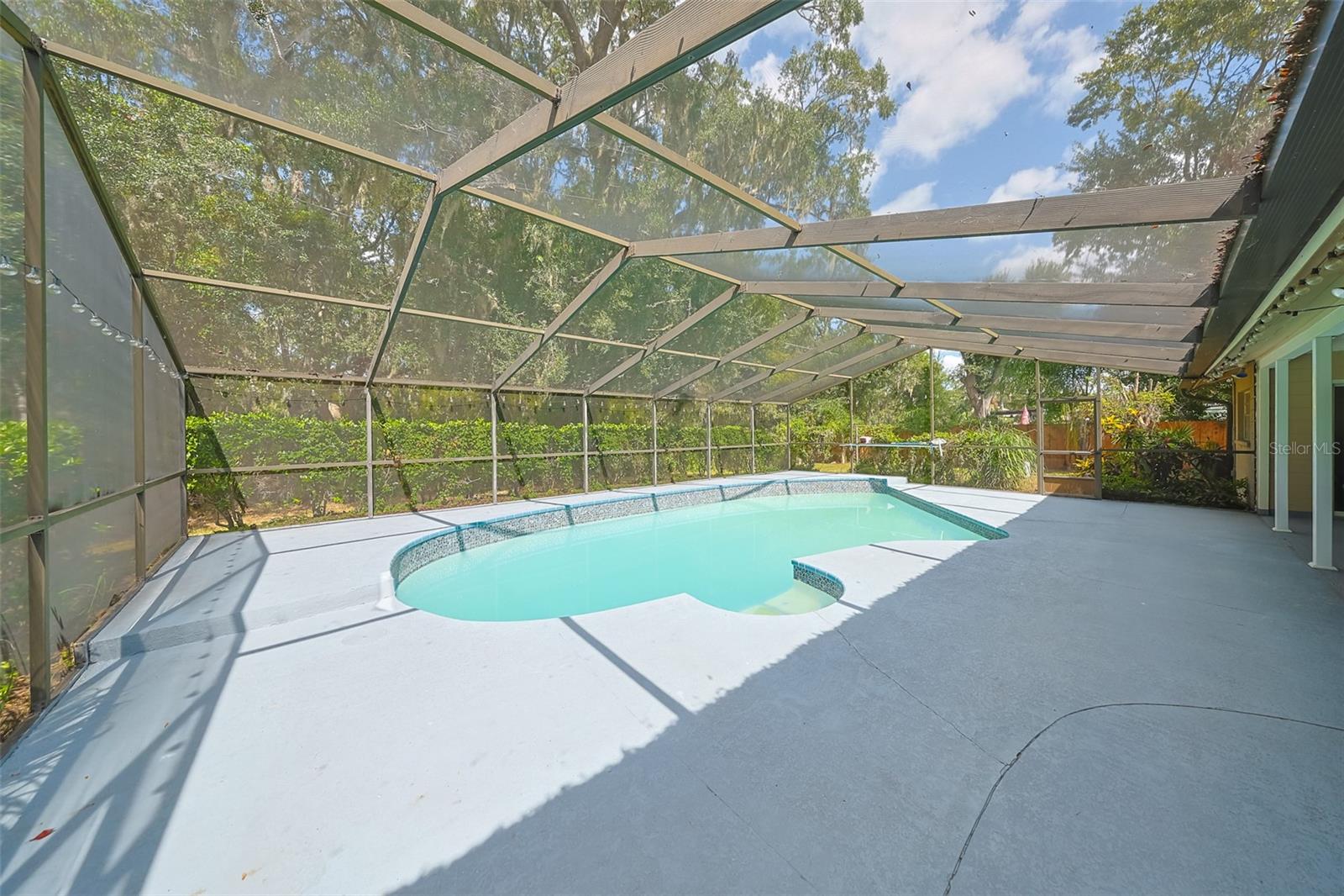 FOUR WINDS ESTATES - Residential