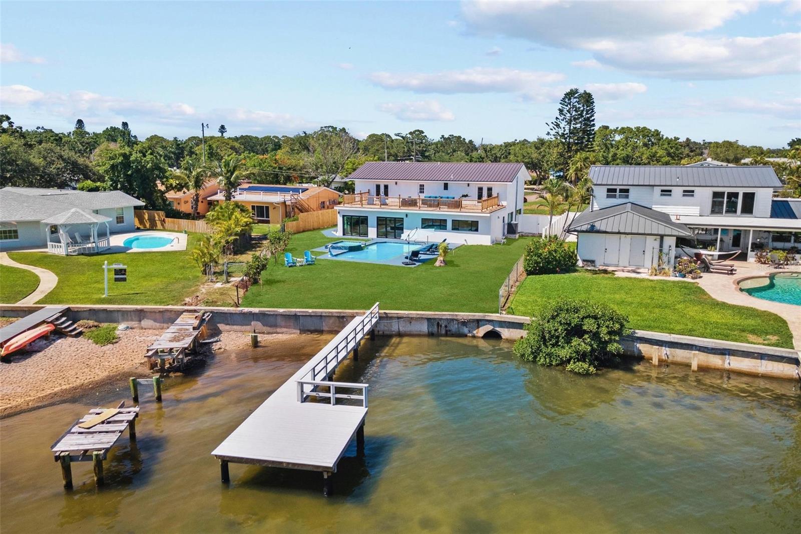 BAY COLONY ESTATES - Residential
