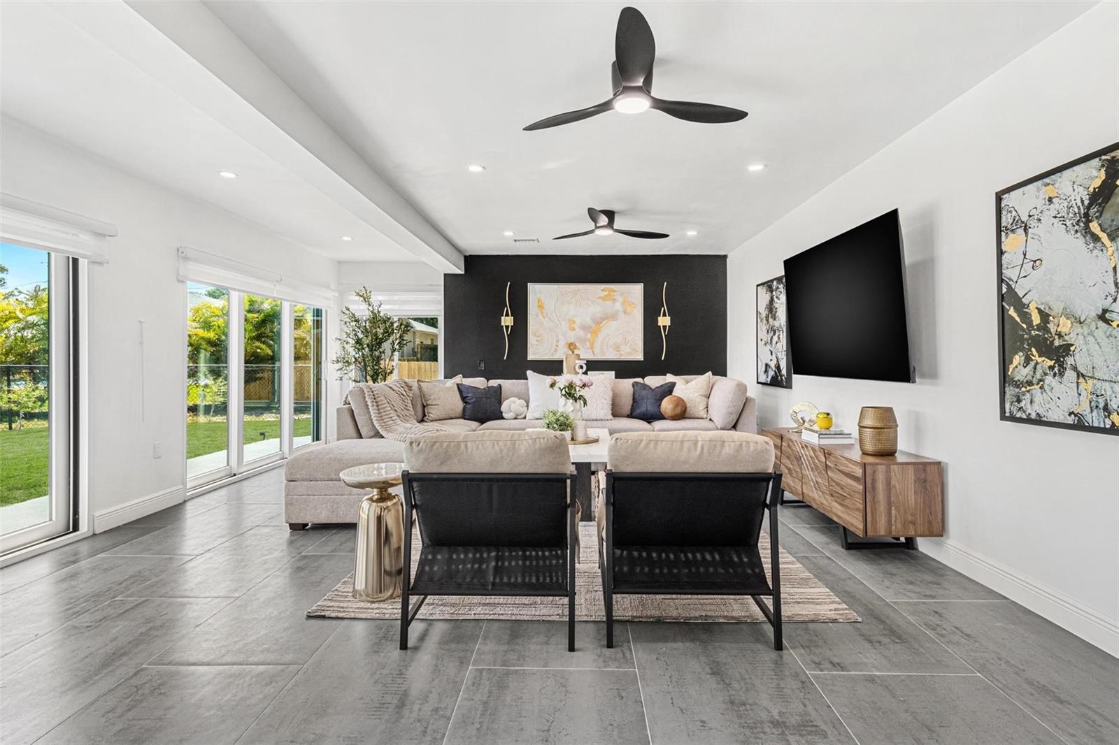 BAY COLONY ESTATES - Residential
