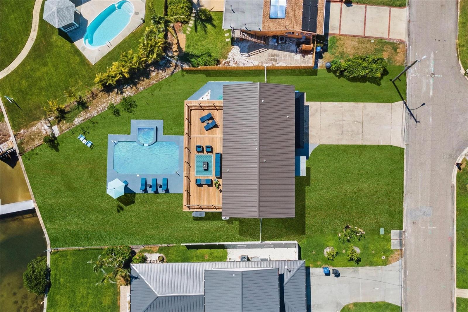 BAY COLONY ESTATES - Residential